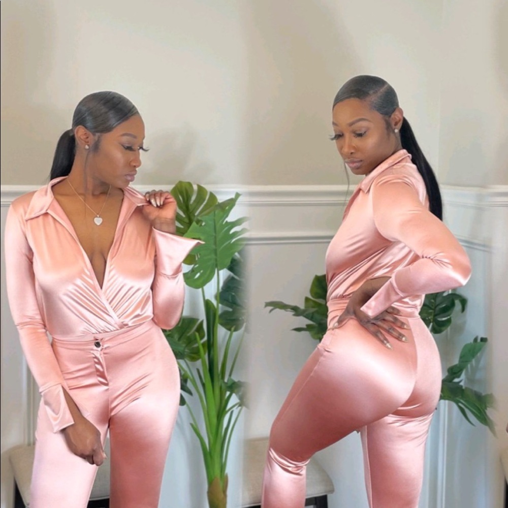 Rose Gold Taking Risk Set - Picture 2 of 2